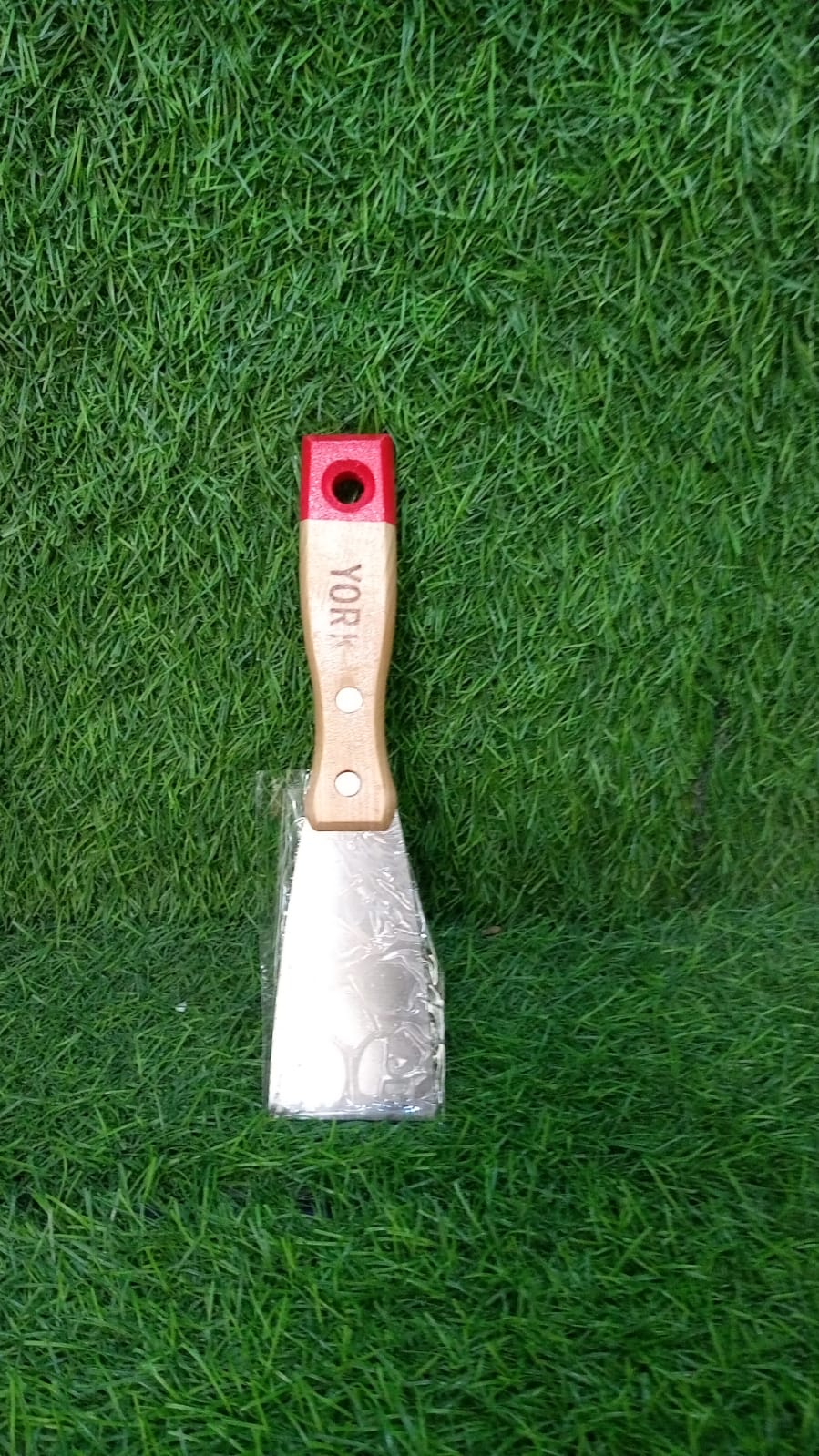 Multi-purpose putty knives Multi-purpose putty knives